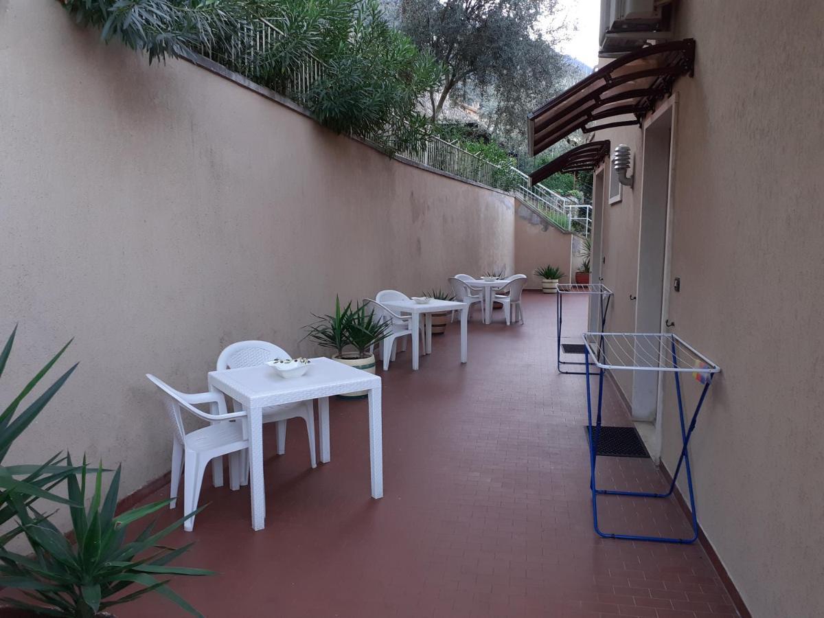 Residence Le Palme Appartamenti Malcesine Kültér fotó